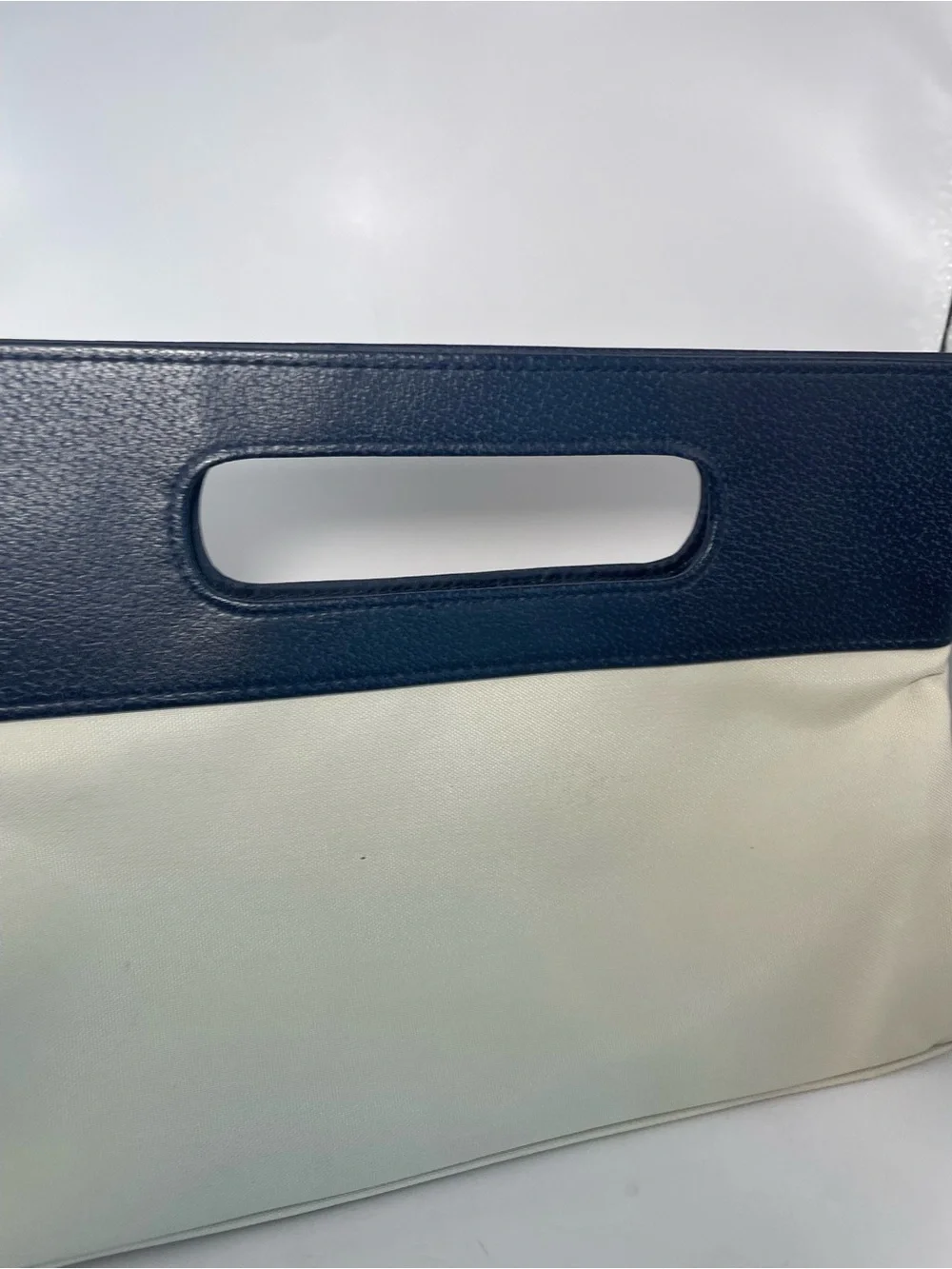 Clutch Two-Tone Cutout Handle Clutch - black & Neutral